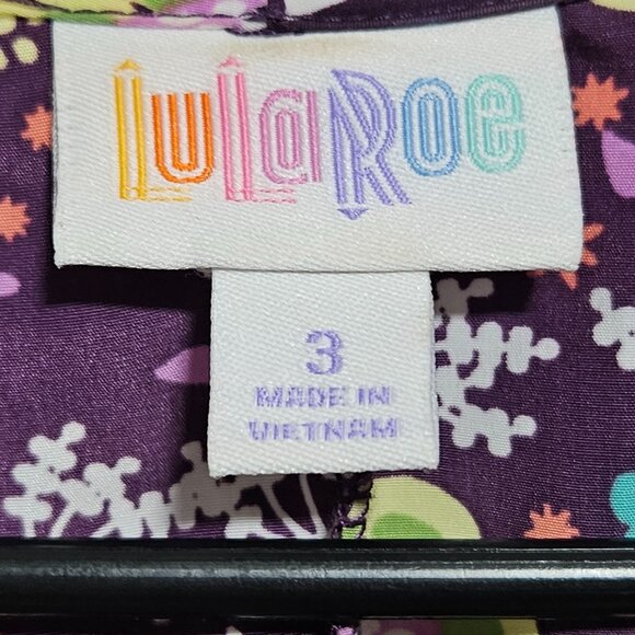 LuLaRoe Purple Floral Open Cardigan Kimono Style Womens Size 3 Top Short Sleeve - Picture 4 of 5